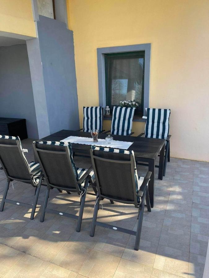 Holiday Home Lucija スベティ・フィリップ・イ・ヤコブ エクステリア 写真